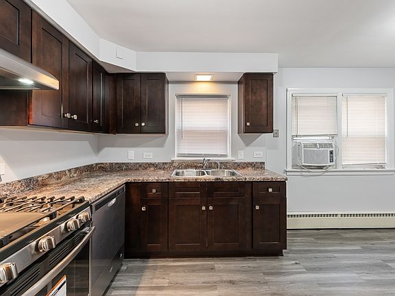 5th image of 6532 N Harlem Ave