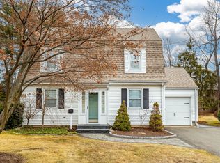 48 Westbrook Rd, West Hartford, CT 06107