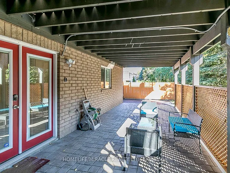 60 Edwards Dr #BASEMENT — Photo 19