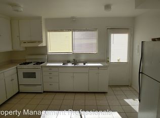 717 SE 9th St, Grants Pass, OR 97526