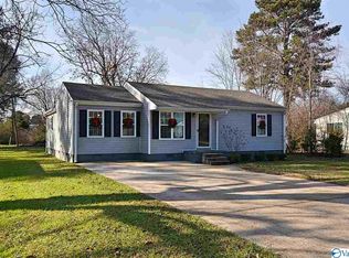 306 Shaw St, Athens, AL 35611