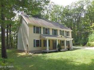 102 Yugette Ct, Dingmans Ferry, PA
