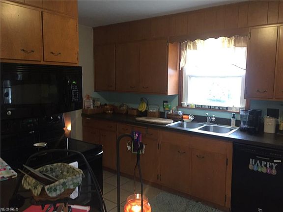 2nd image of 203 Superior Ave