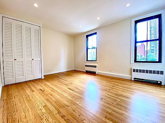 3rd image of 1480 York Ave APT 6B