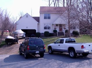 912 Colonial Avenue #Half, Williamsburg, VA