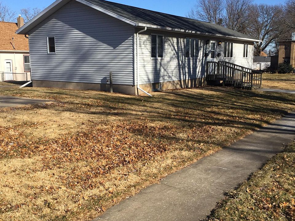 2nd image of 502 Walnut St