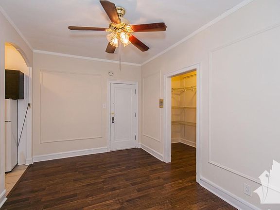 2nd image of 2827 N Burling St APT 309C