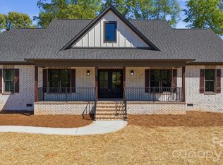 2587 Wallace Acres Ln, Lincolnton, NC 28092