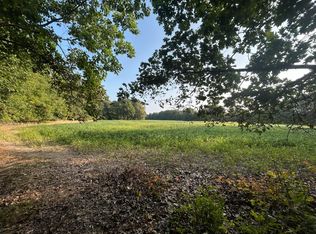 2331 Slater Rd, Hillsdale, MI 49242