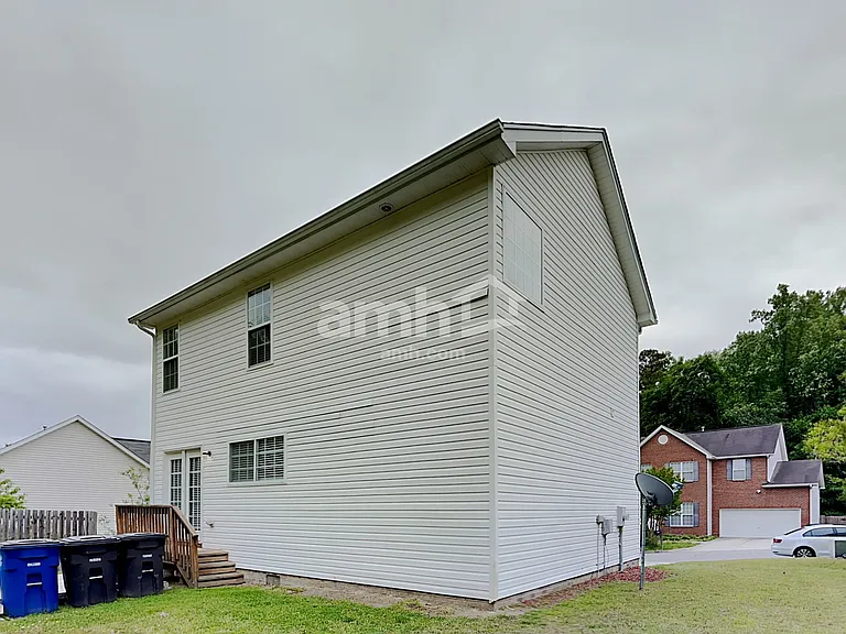 529 Osborne Rd — Photo 20