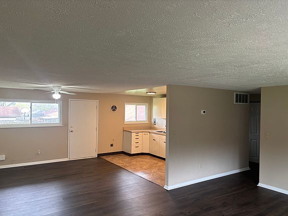 3rd image of 2130 Milesburn Dr