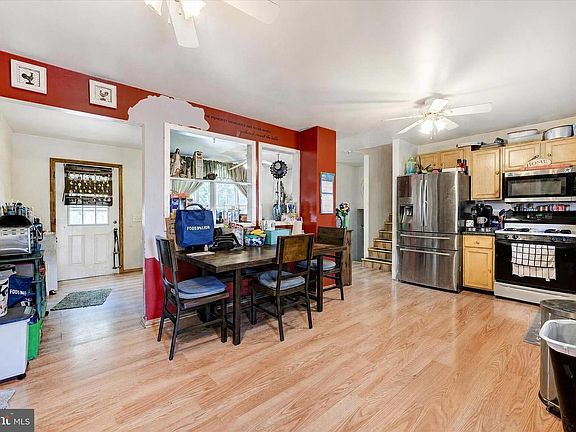 3rd image of 2820 Ross Ave