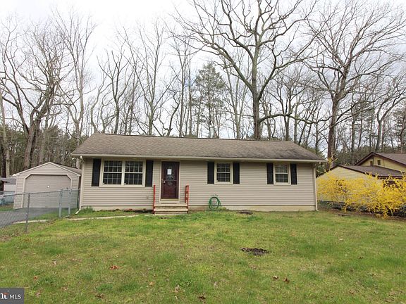 2nd image of 422 Pemberton Blvd
