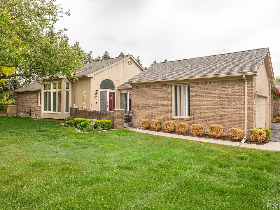1st image of 16467 Congress Dr