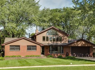 30 W Niagara Ave, Schaumburg, IL 60193