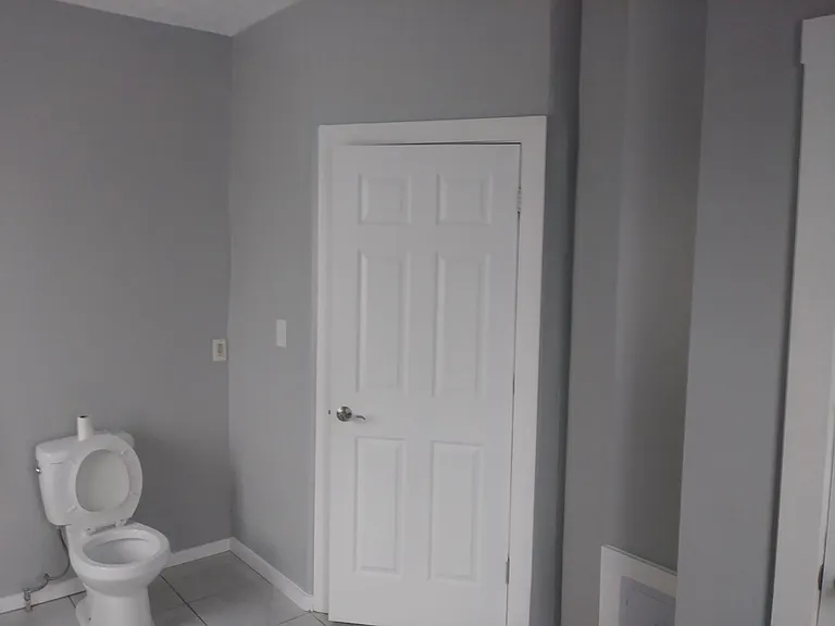 422 Stoddart Ave — Photo 5