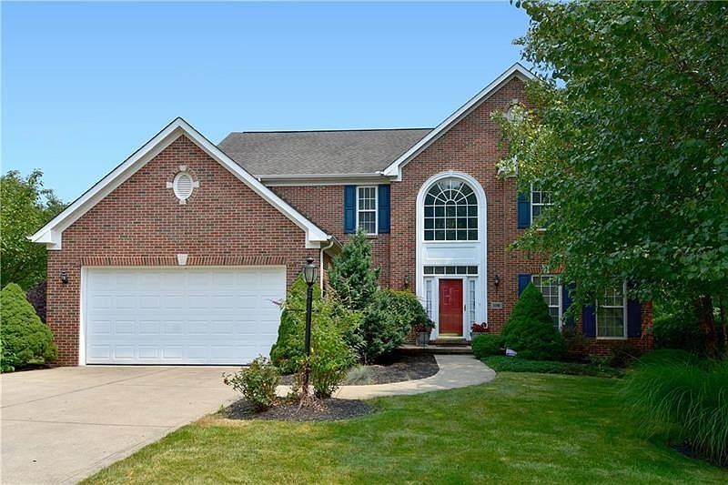 1st image of 136 Tanglewood Dr