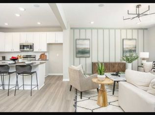 102 Red Willow Dr, Reynoldsburg, OH 43068