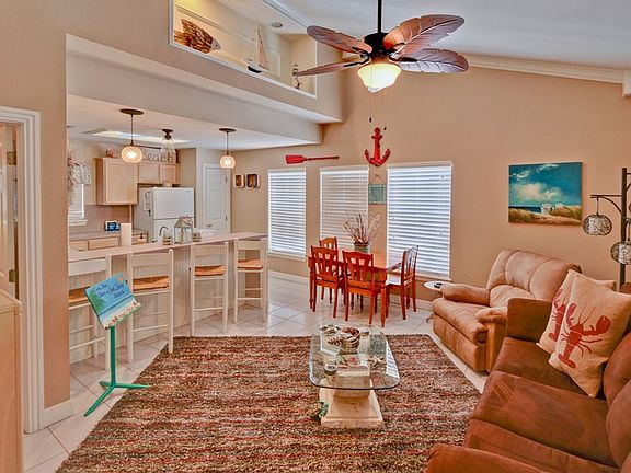 2nd image of 124 E Bahama St #12