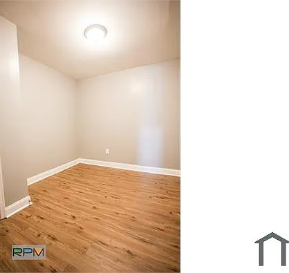 2411 Baker St — Photo 7
