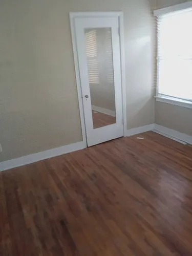 10056 Cedar Ave Photo 1