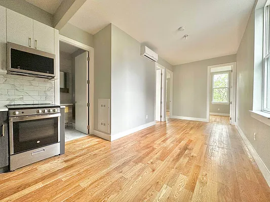 Rented by Doorway NYC, LLC | media 1