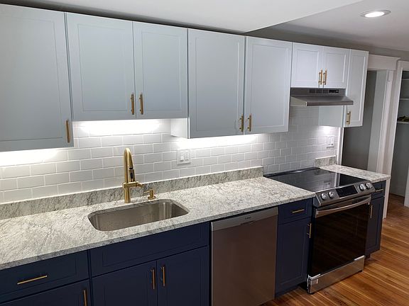 4th image of 223 Park Rd #3