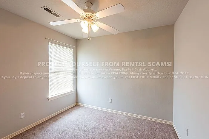 245 Ravenwood Rd #A — Photo 10