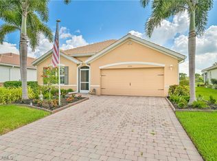 2951 Apple Blossom Dr, Alva, FL 33920