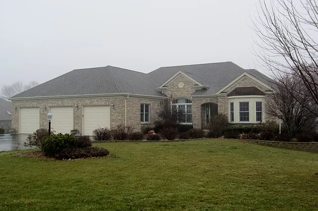 5122 Tall Oaks Dr photo 1