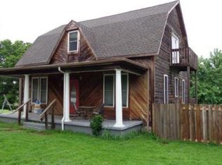 400 South St, Stockton, MO 65785
