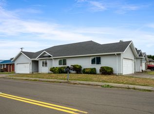 903 Evergreen Dr, Tillamook, OR