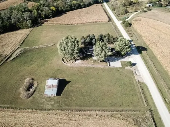 67814 300th St, Tabor, IA 51653