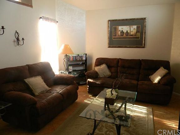 3rd image of 25965 Railton St