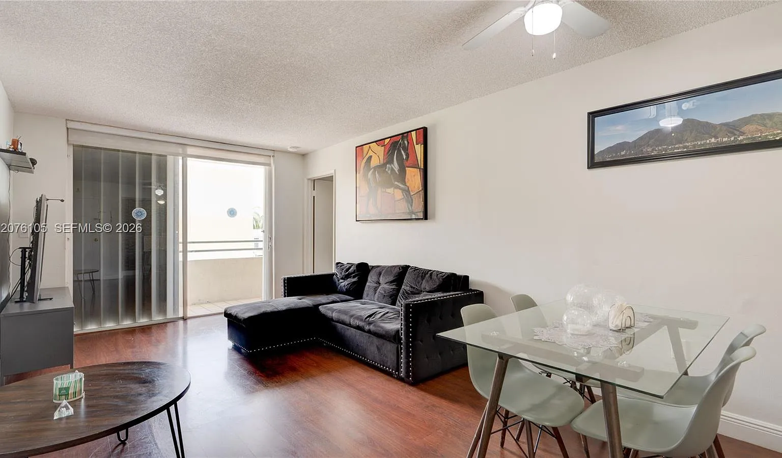 Flamingo Court Condo — Photo 4