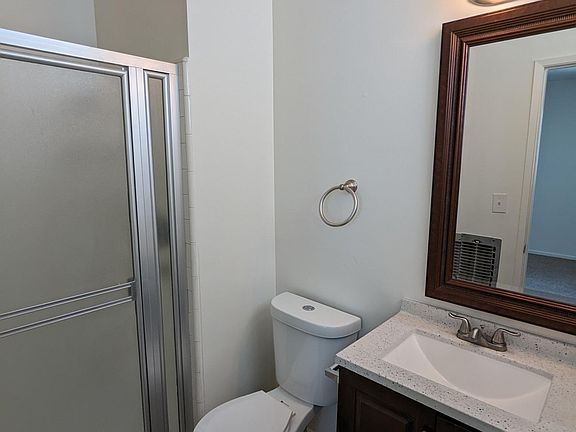 5th image of 1246 Wellesley Ave APT 12