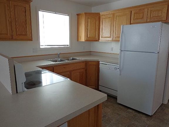 2nd image of 240 W Anderson St APT 3
