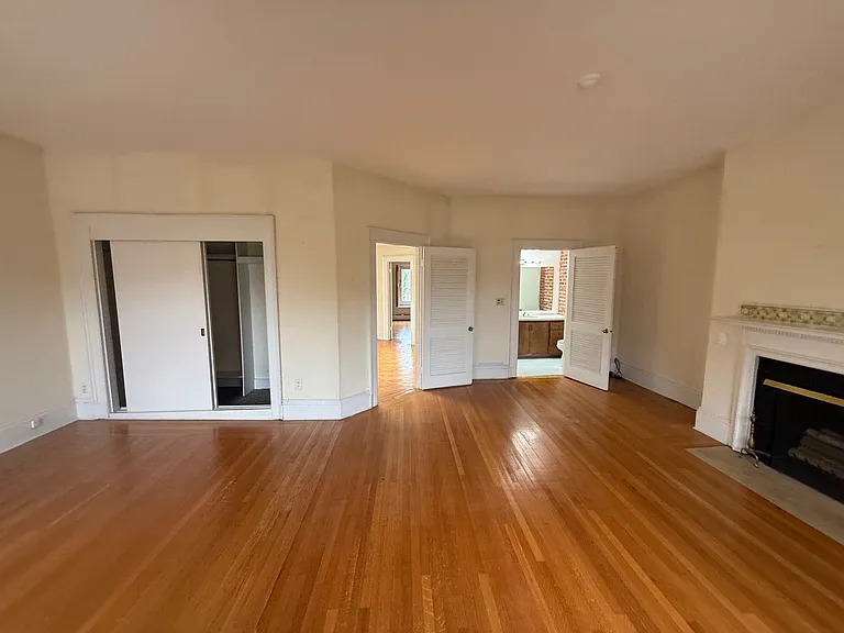 1716 Beacon St #2B — Photo 17
