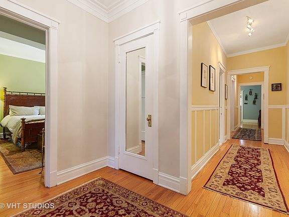 2nd image of 3733 N Pine Grove Ave APT 3N