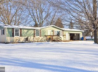 317 Terrace Ln, Montezuma, IA
