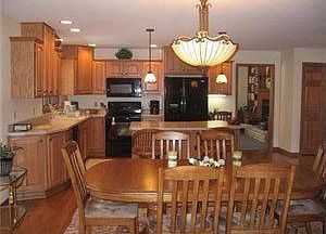 4th image of 4801 S Wayside Dr