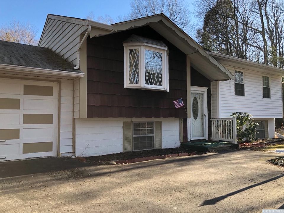 1st image of 115 Birchwood Park