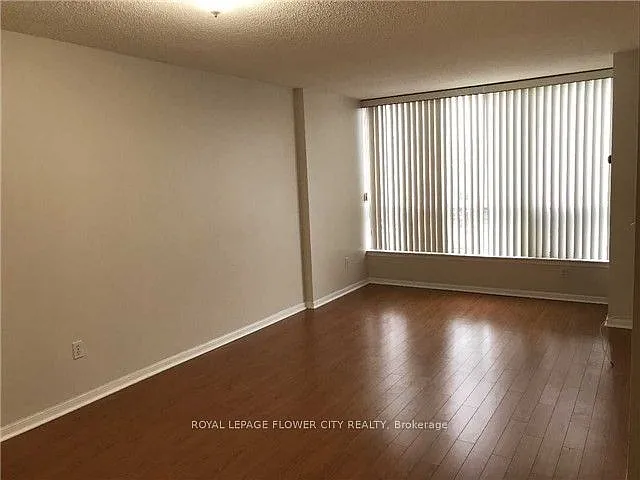 12 Laurelcrest St #303 — Photo 4