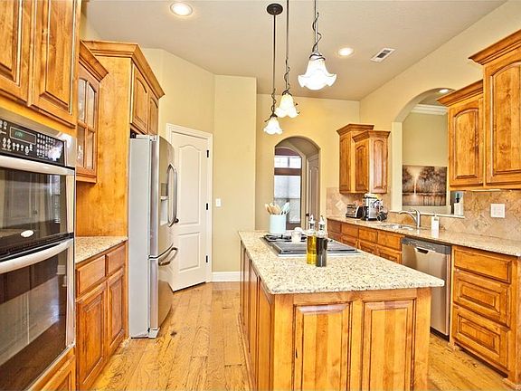 4th image of 5615 S Chadwick Dr