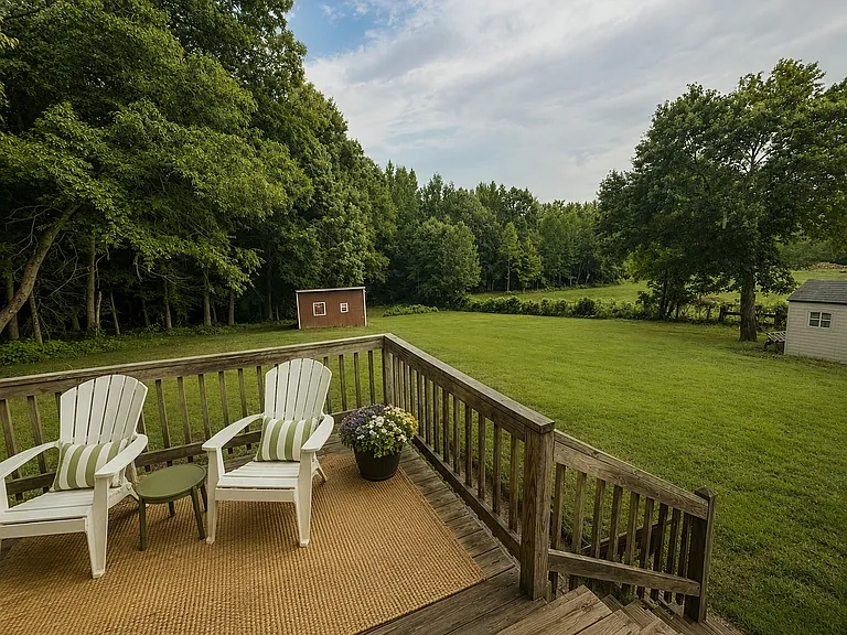 1411 Holly Grove Dr — Photo 2