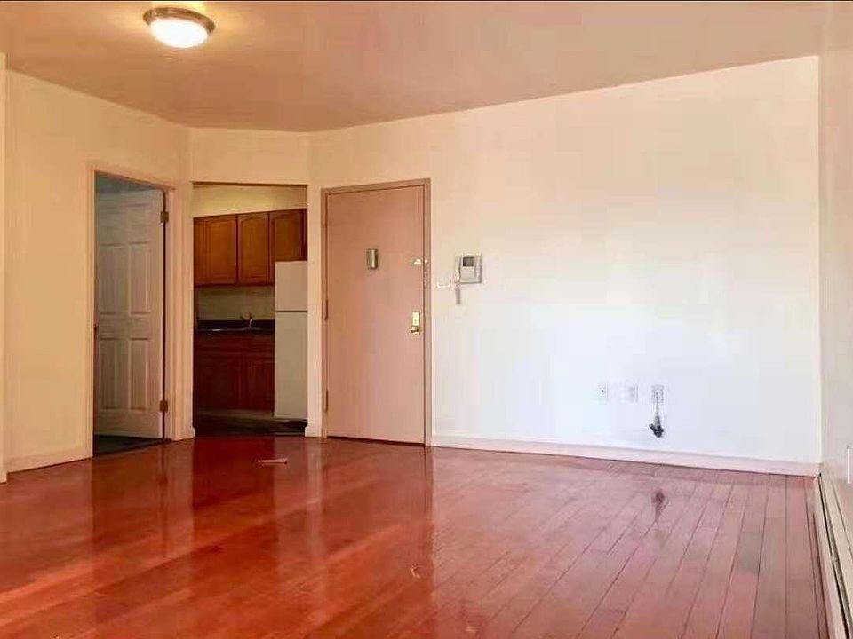 1st image of 104-31 39th Ave #2C