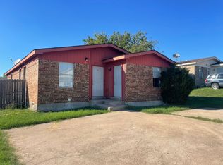 100 Clearwood Dr APT B, Fort Worth, TX 76108