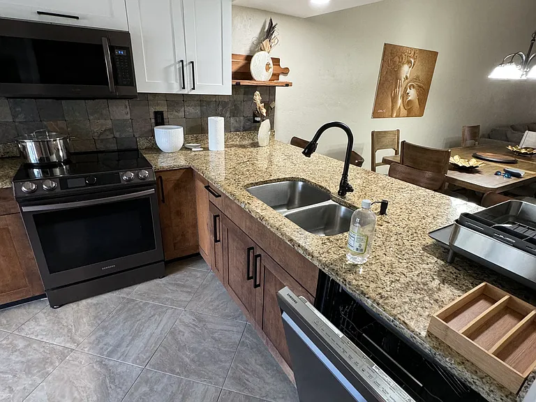 4220 Looking Glass Ln #8 — Photo 6