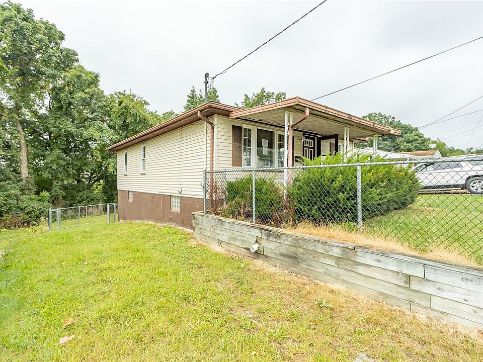 1st image of 406 Violet Dr