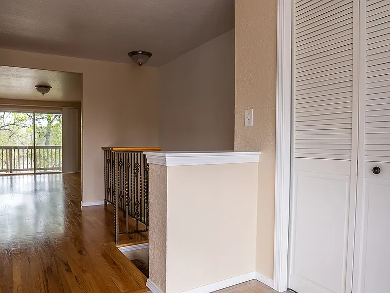 340 Denver St NE #C — Photo 4